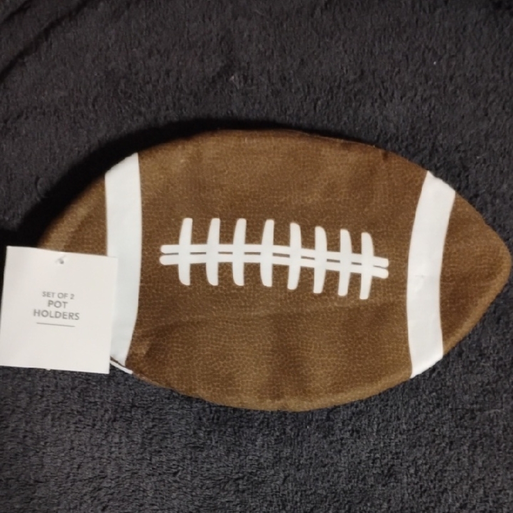 🏈 Set of 2 Football Pot Holders – 100% Cotton | NEW 🏈